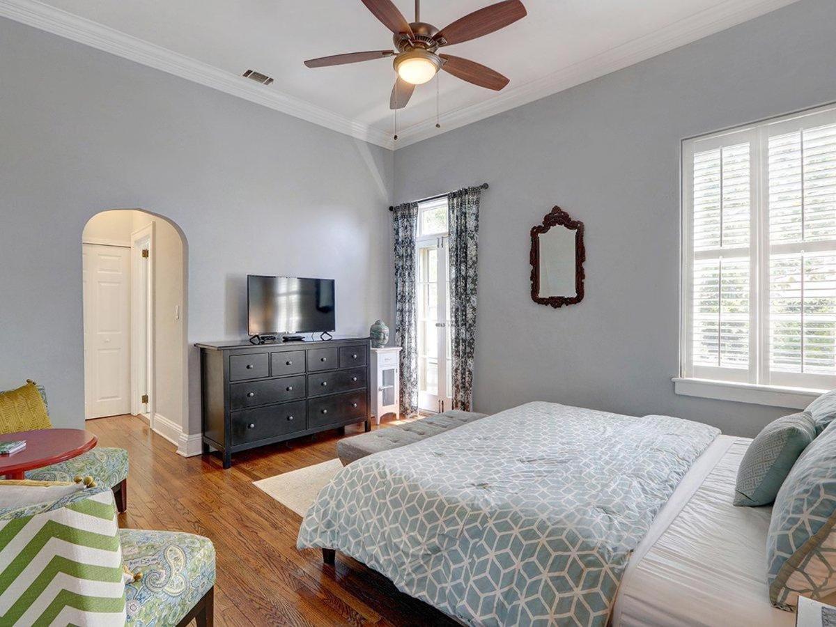 Charm On Liberty Apartment Savannah Bagian luar foto